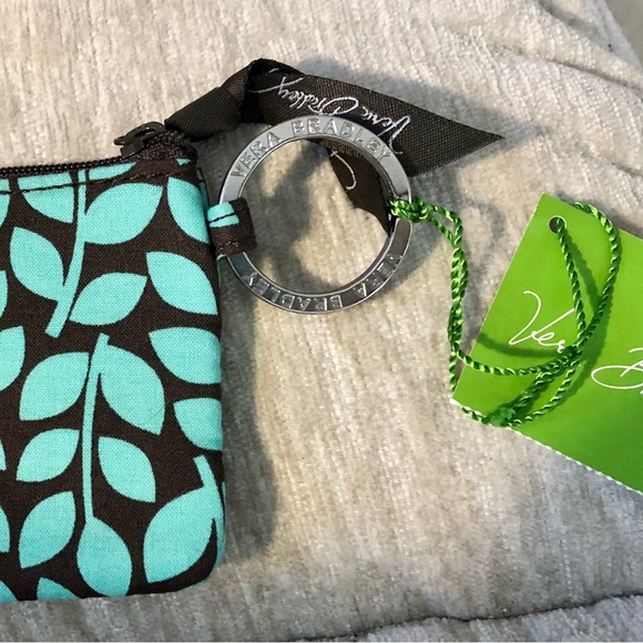 NWT Vera Bradley zip ID change purse - Picture 2 of 2